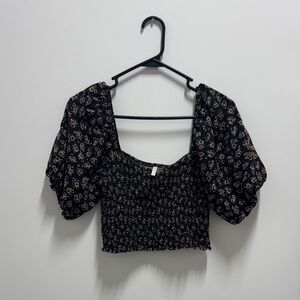 Rylee + Cru Black Floral Smocked Puff-Sleeve Crop Top